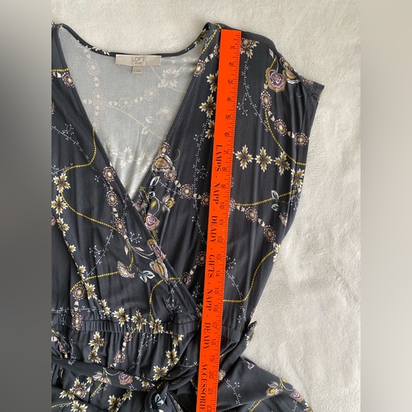 LOFT PLUS 14 Flower Chain Faux Wrap Maxi Summer Dress Gray Floral V-neck Office - Picture 8 of 10